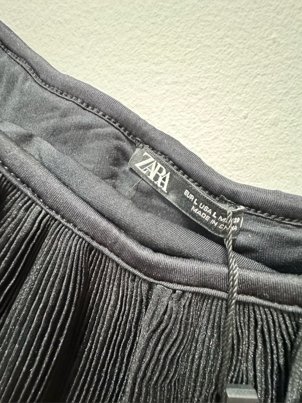 NWT Zara Ruffled Asymmetric Bodysuit Black Size Large - Picture 6 of 6